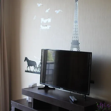 Apartamento Amplio Departamento Amoblado A Pasos Del Movistar Arena, Ubicado En Nataniel Cox